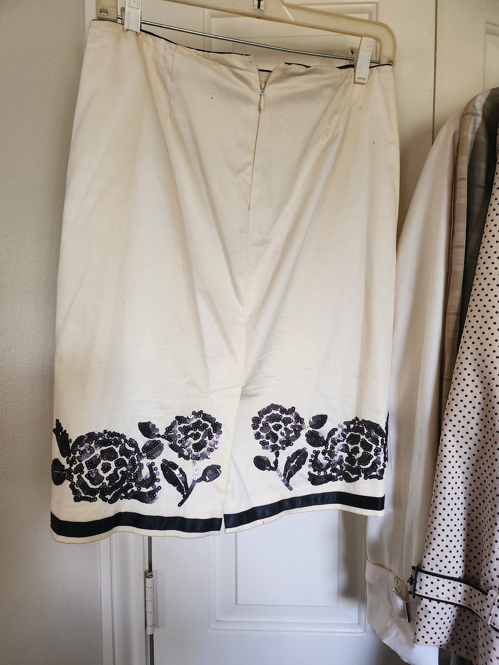 White House Black Market Ivory Skirt with Black Floral Sequin Trim